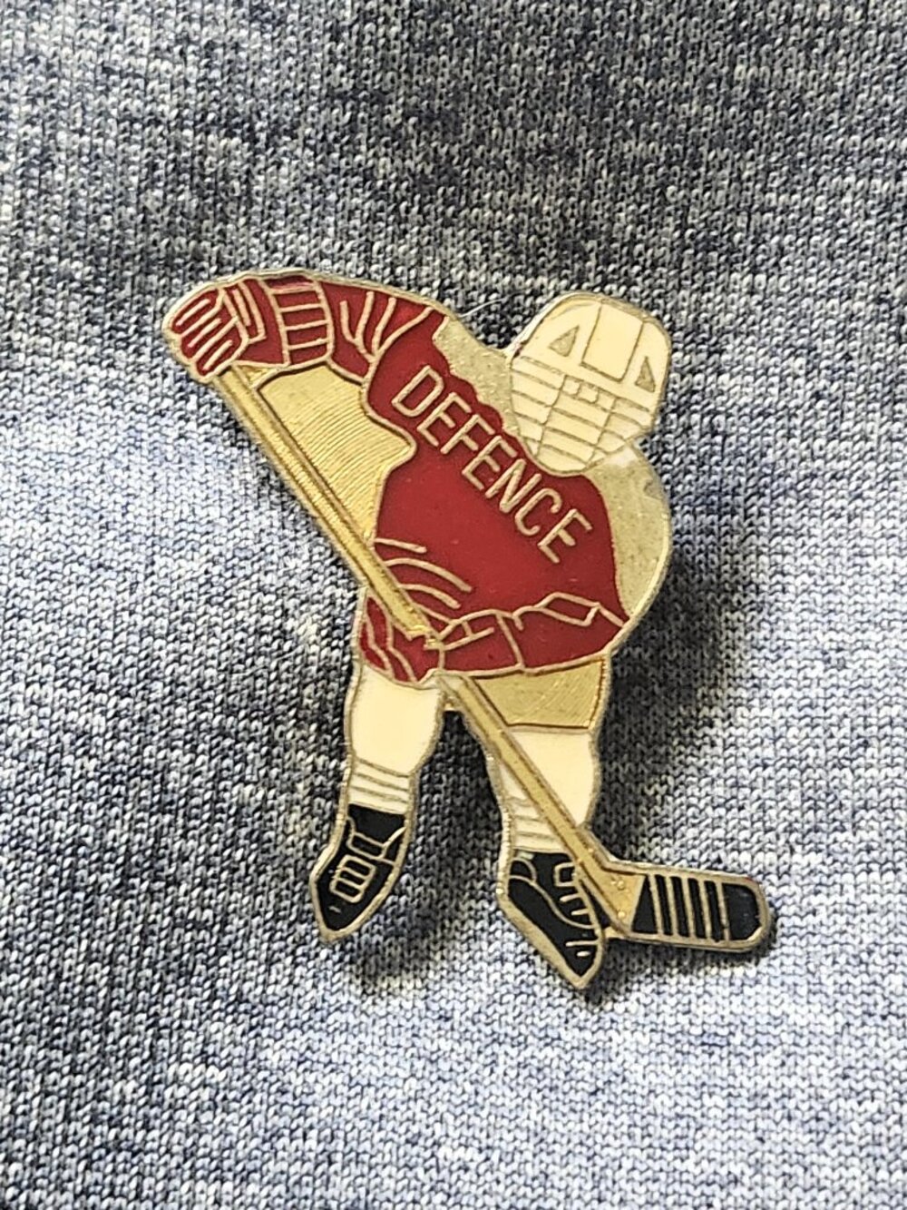 Hockey Player Silhouette “Defence” Pin – Red Jersey – Collectible